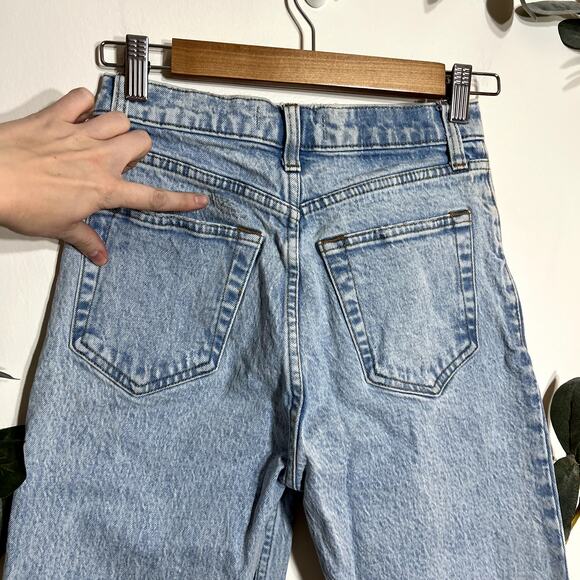 Abercrombie High Rise 90s Relaxed Jeans - Picture 4 of 6